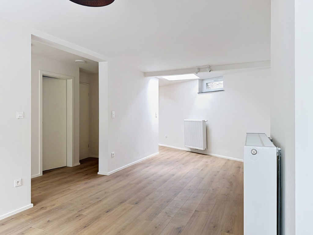 Rue Jean d'Outremeuse - 75 - 0021 - 4020