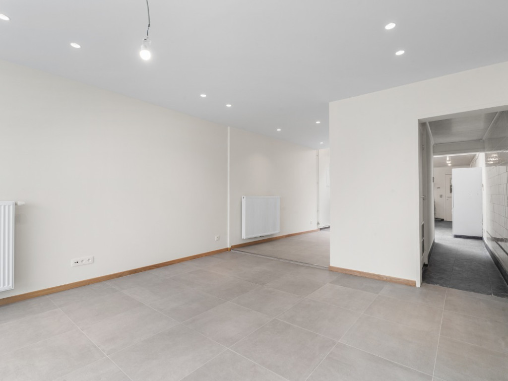 Koning Albertstraat - 49 - - 9900