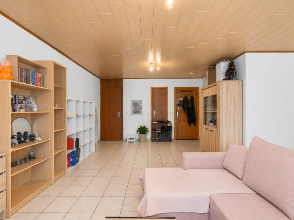 Lostraat - 19 en 21 - - 9880