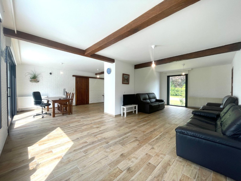 Millesteenstraat - 102 - - 8890