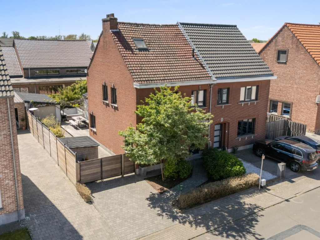 Nieuwstraat - 4 - - 1840