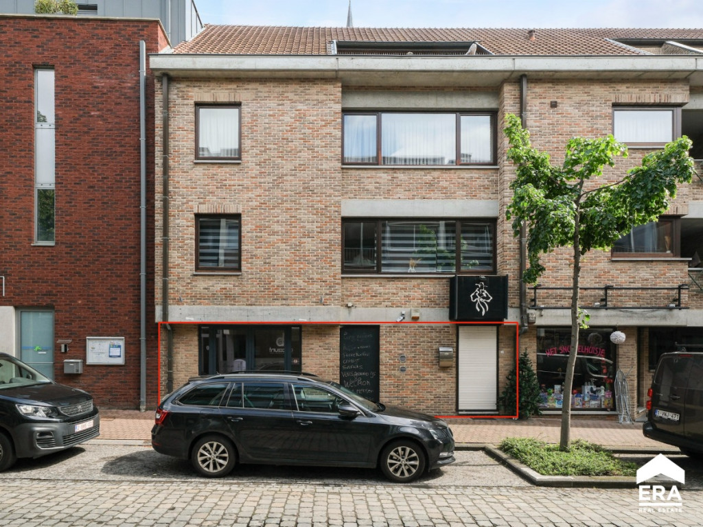 Marktplein - 32 - - 3590