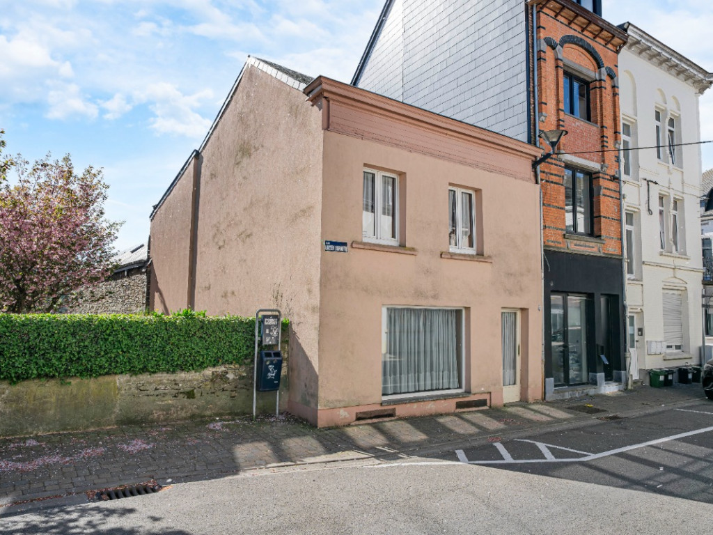 Rue Lucien burnotte - 44 - - 6840