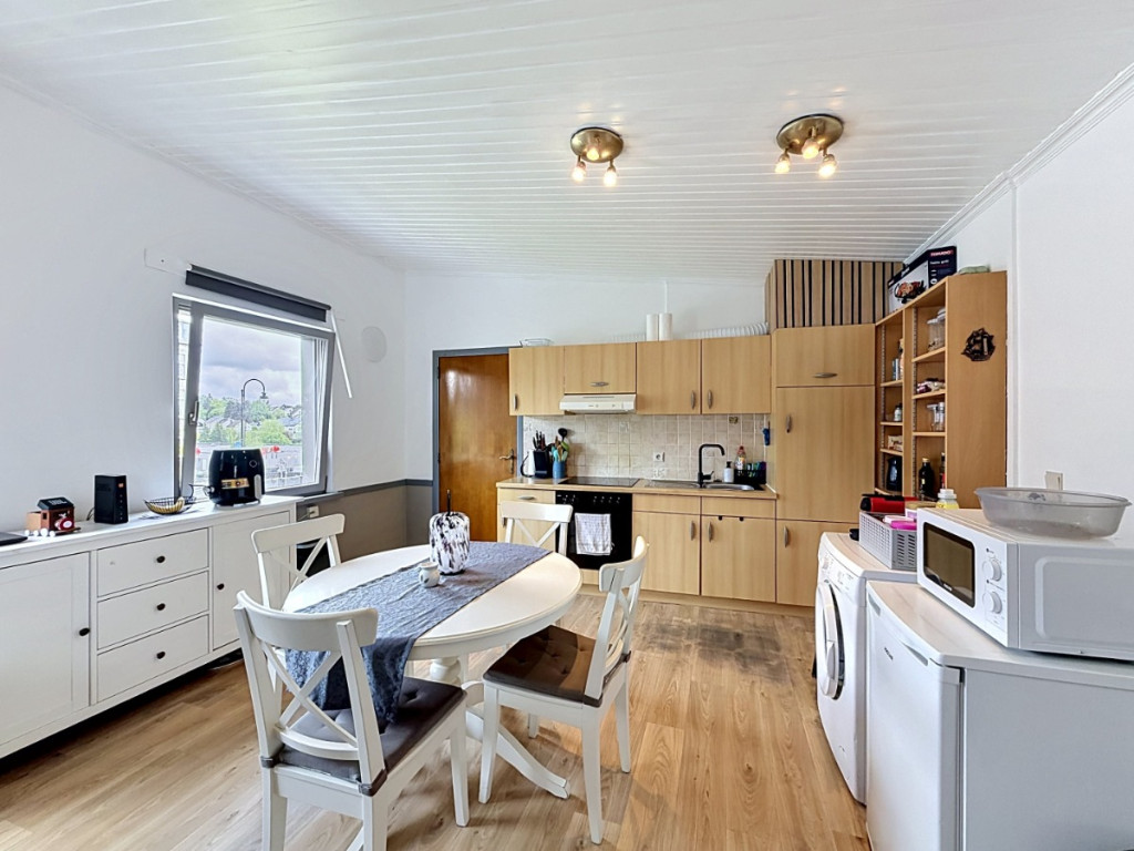 Rue Pierre Thomas - 1 - B - 6600