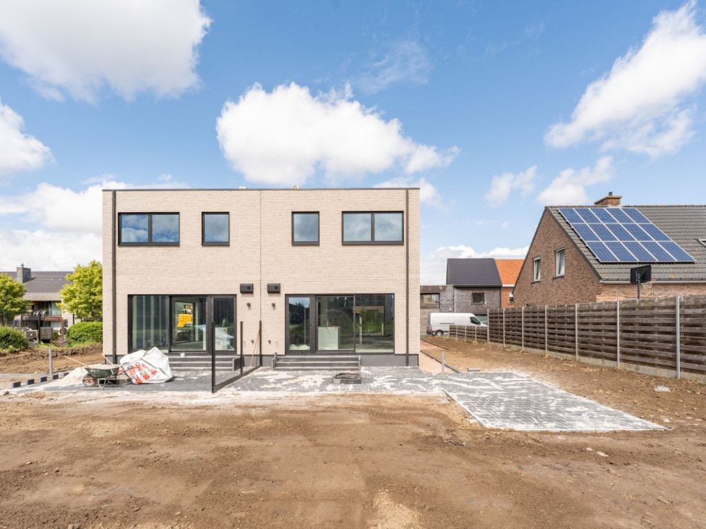 Deken Darrasstraat - 14 - - Lot 1 - 8930
