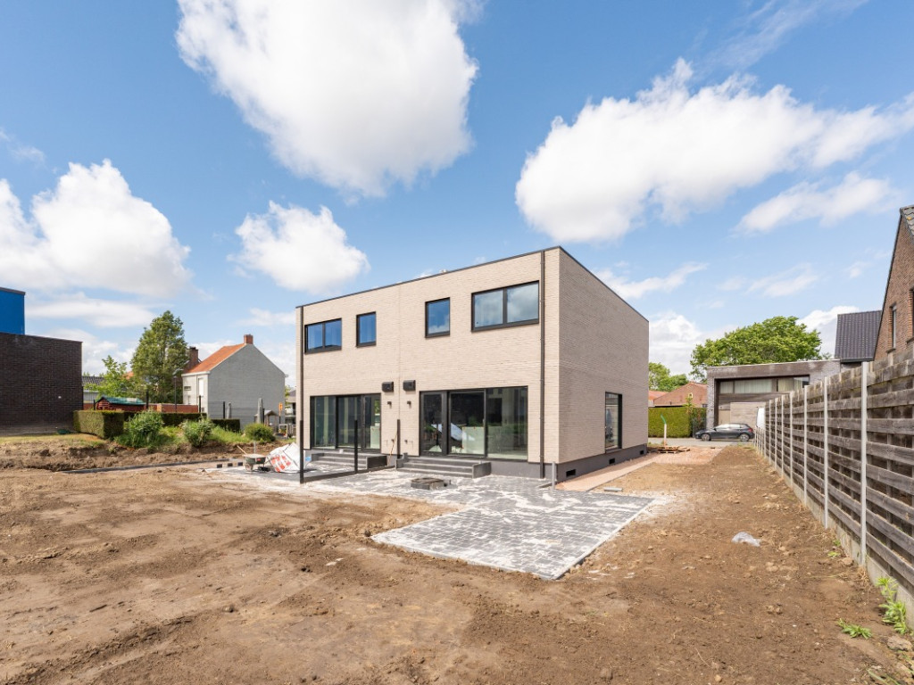 Deken Darrasstraat - 14 - - Lot 1 - 8930