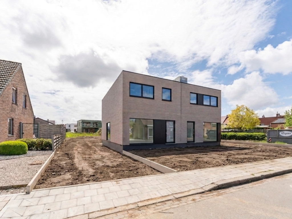 Deken Darrasstraat - 14 - - Lot 1 - 8930