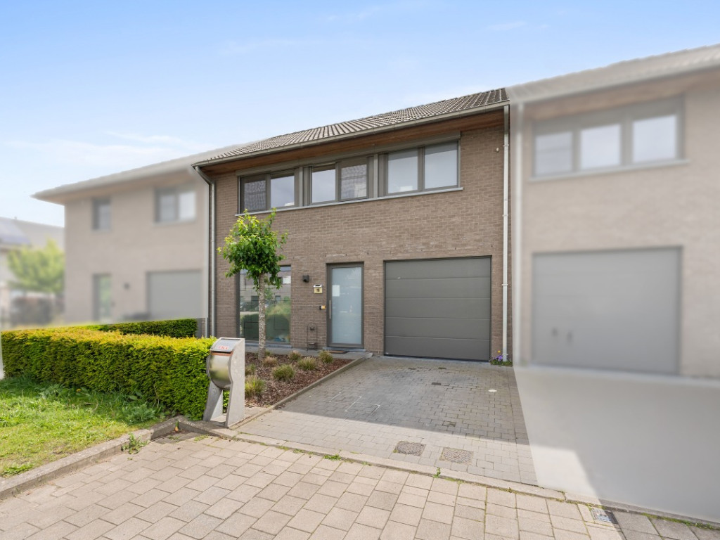 Ivonna Nevejanstraat - 16 - - 9041