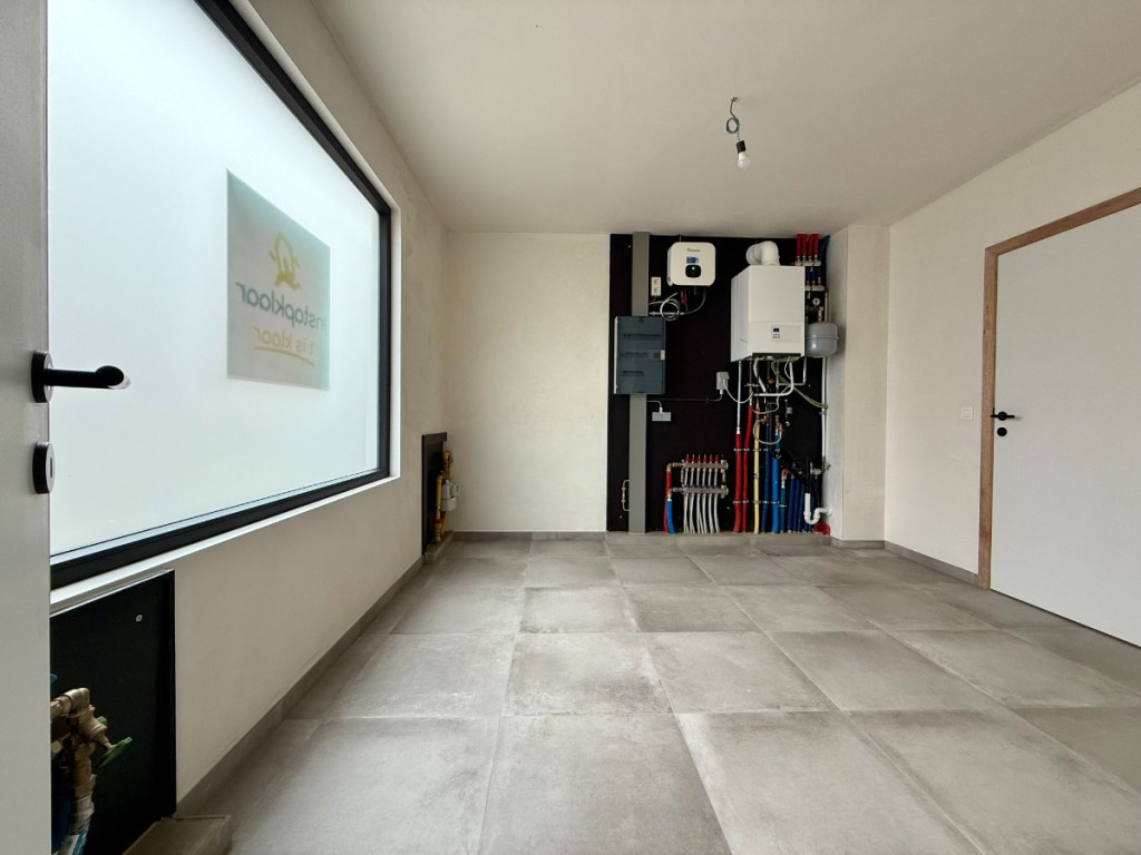 Veldstraat - 55 - - 8980