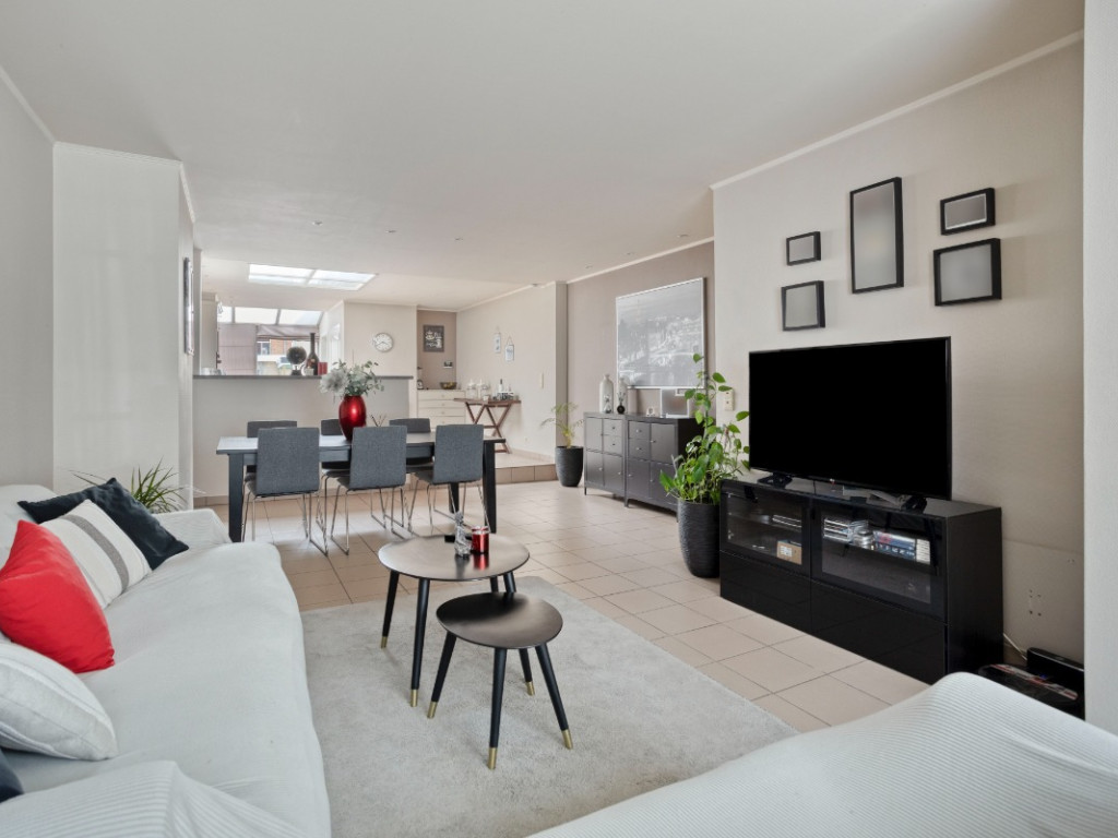 Eigen Haard - 6 - - 2200