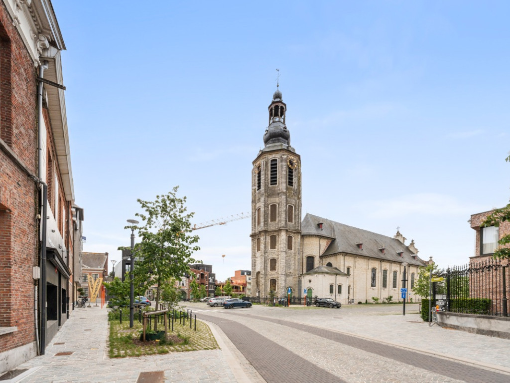 Markt - 2 - - 9240