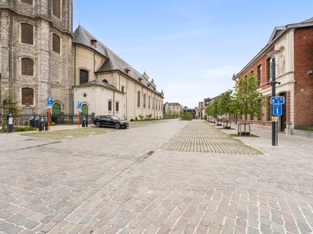 Markt - 2 - - 9240