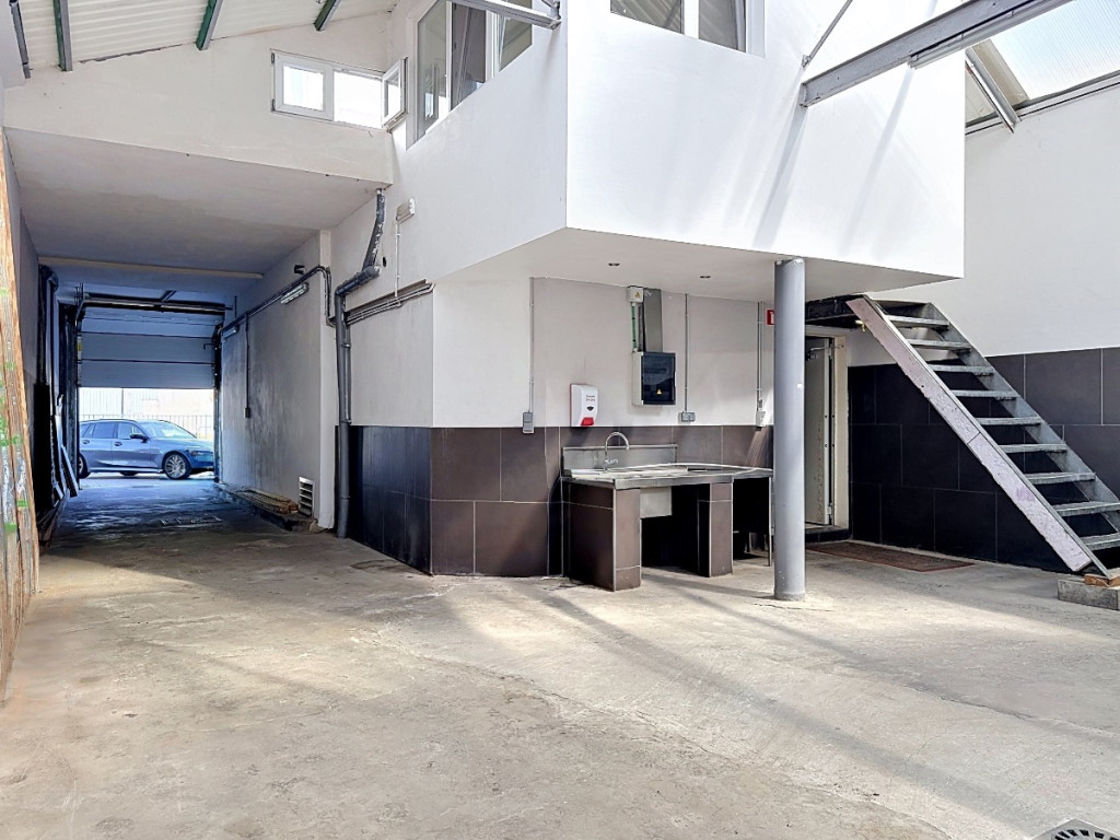 Rue Ernest Solvay - 75 - - 4000