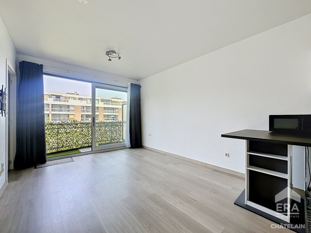 Avenue Henry Dunant - 52 - - 1140