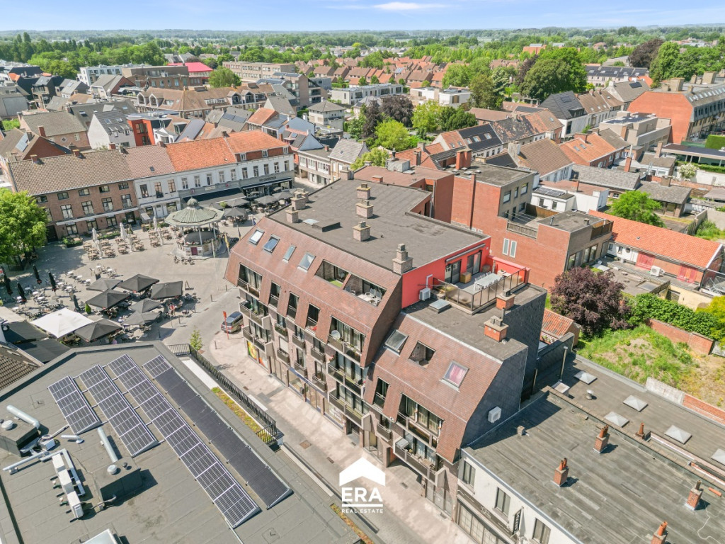 Markt - 6 - 1A - 9880