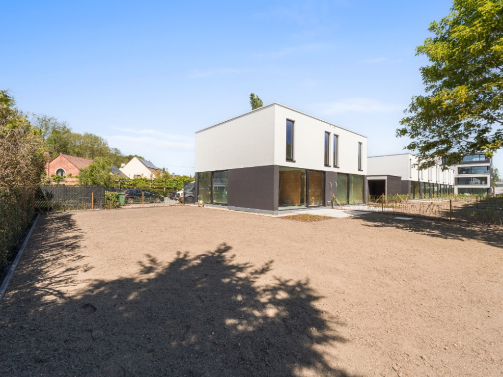 Churchillsteenweg - 9 - - W8 - 9320