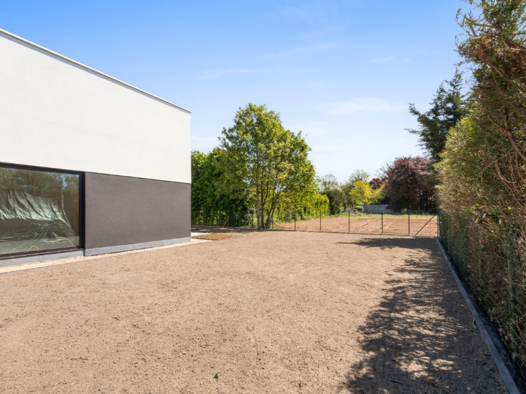 Churchillsteenweg - 9 - - W8 - 9300