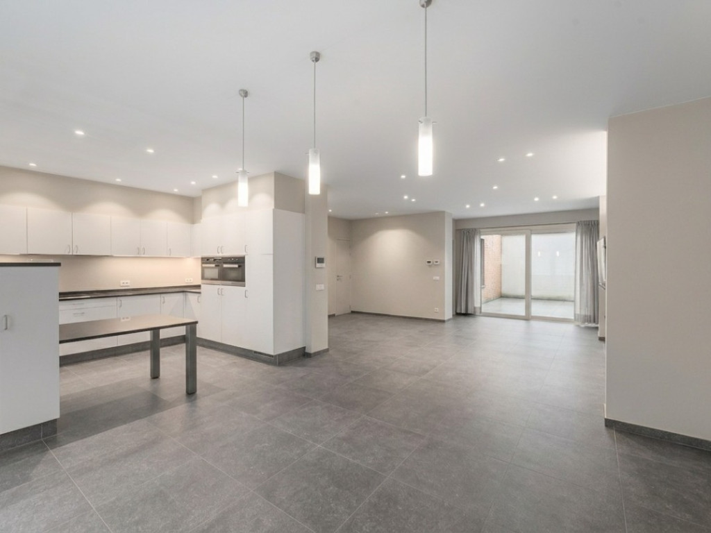 Pastoor Termotestraat - 19 - - 8750