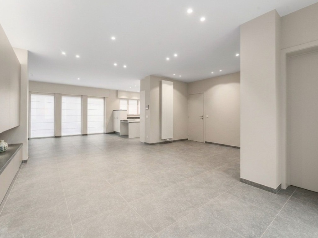 Pastoor Termotestraat - 19 - - 8750