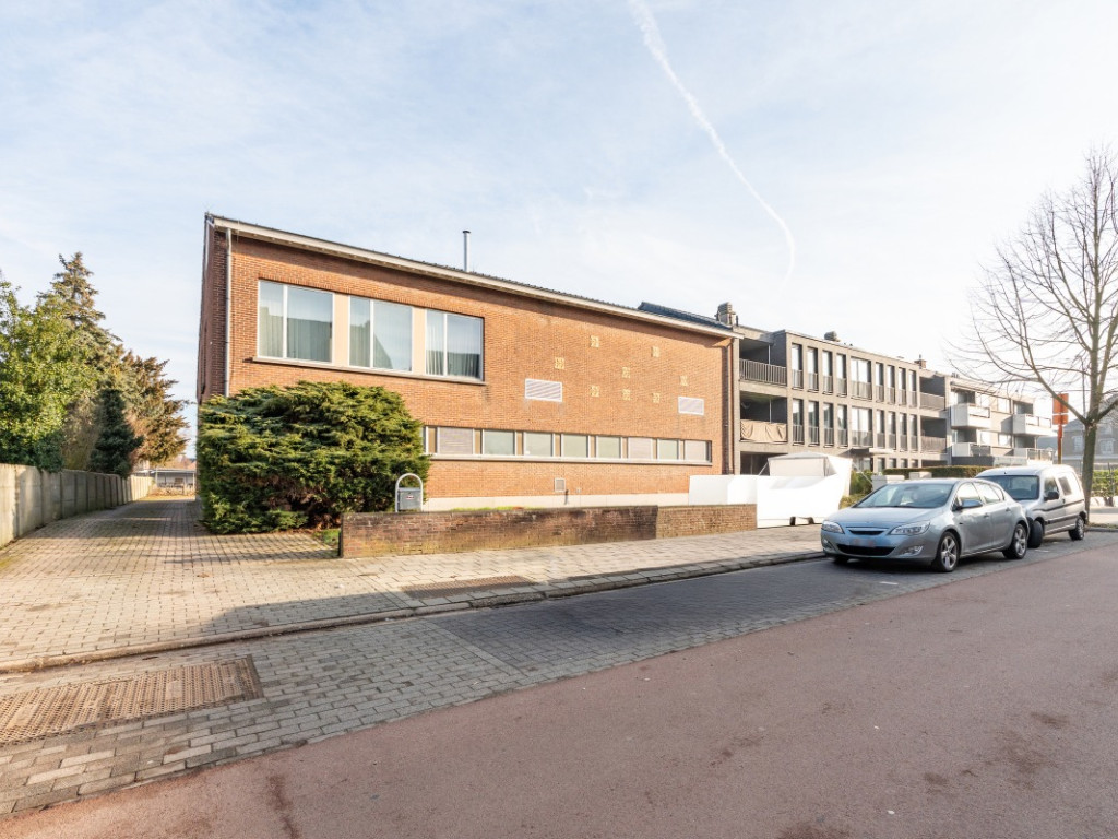 Dorpstraat - 20 - - 3650