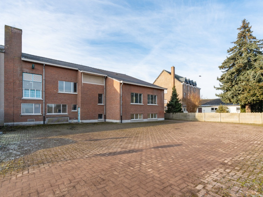 Dorpstraat - 20 - - 3650