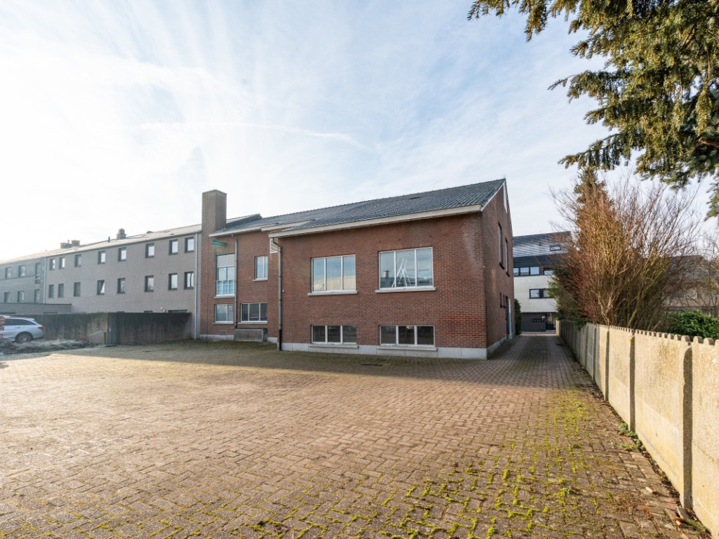 Dorpsstraat - 20 - - 3650