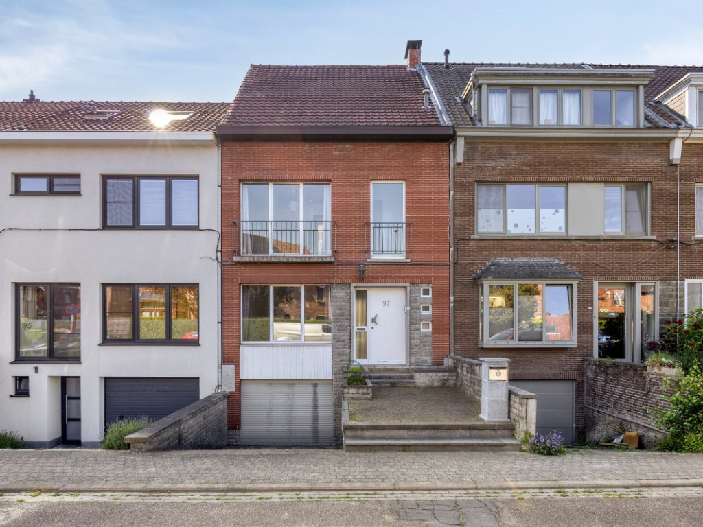 Voetbalstraat - 97 - - 2800