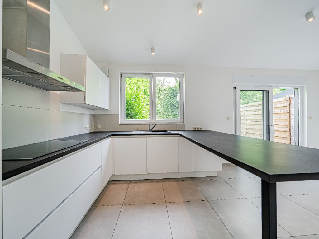Rue Francq - 38 - - 6700