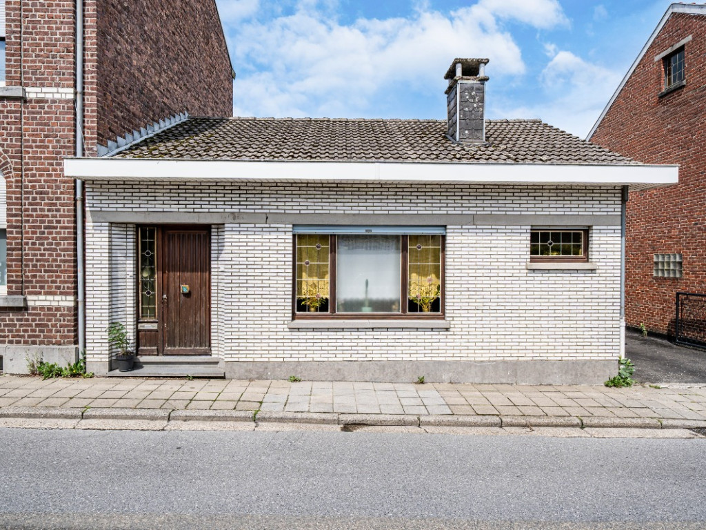 rue Emile Vandervelde - 89 - - 4860