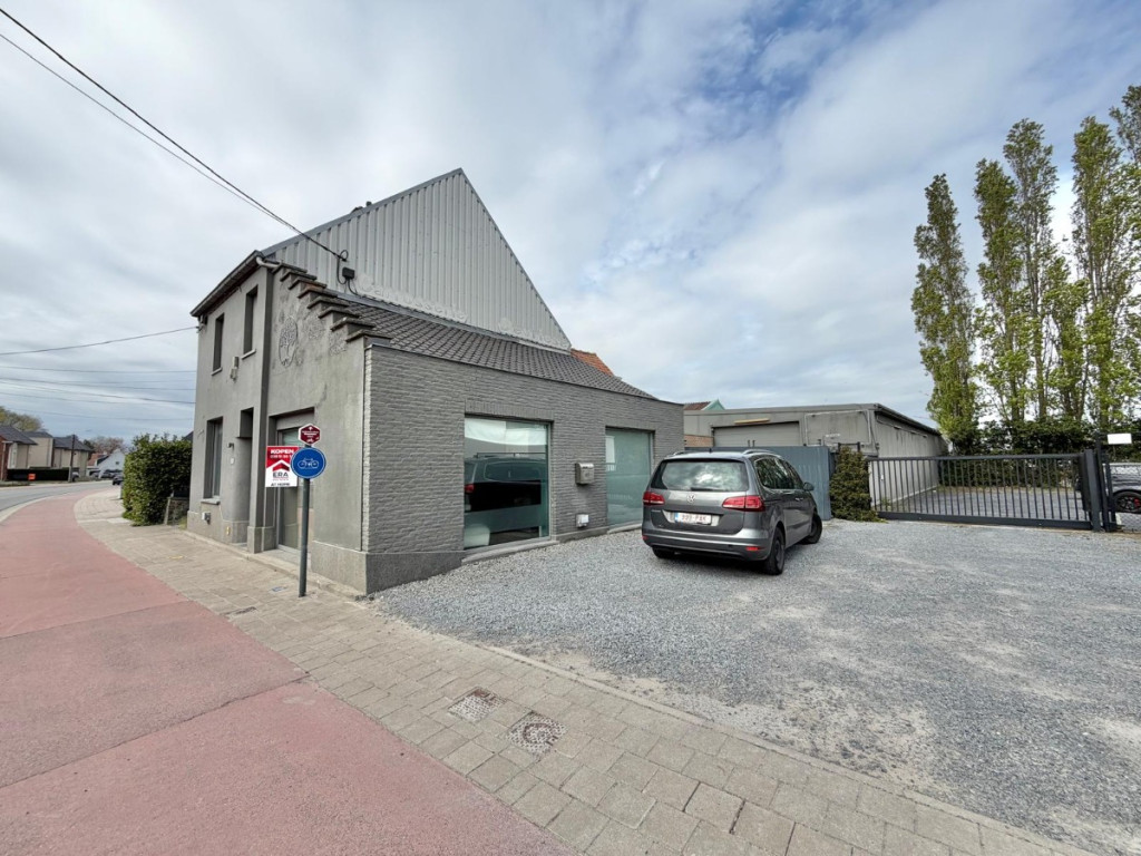 Izegemsestraat - 107 - - 8800