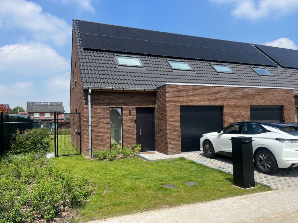 Mirastraat - 1 - - 8570