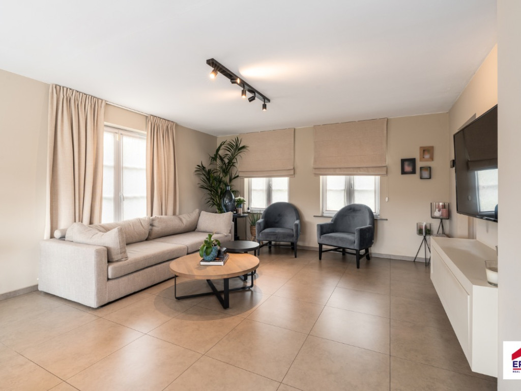 Rue Caremberg - 71 - - 7850