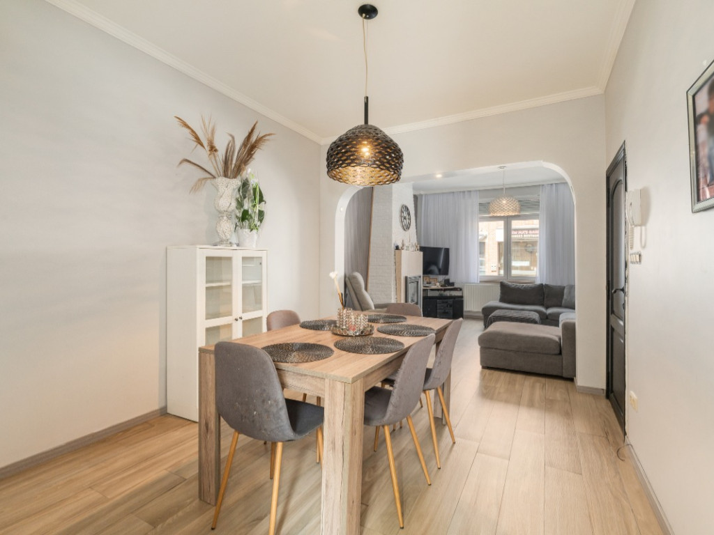 Stationsstraat - 118 - - 9280