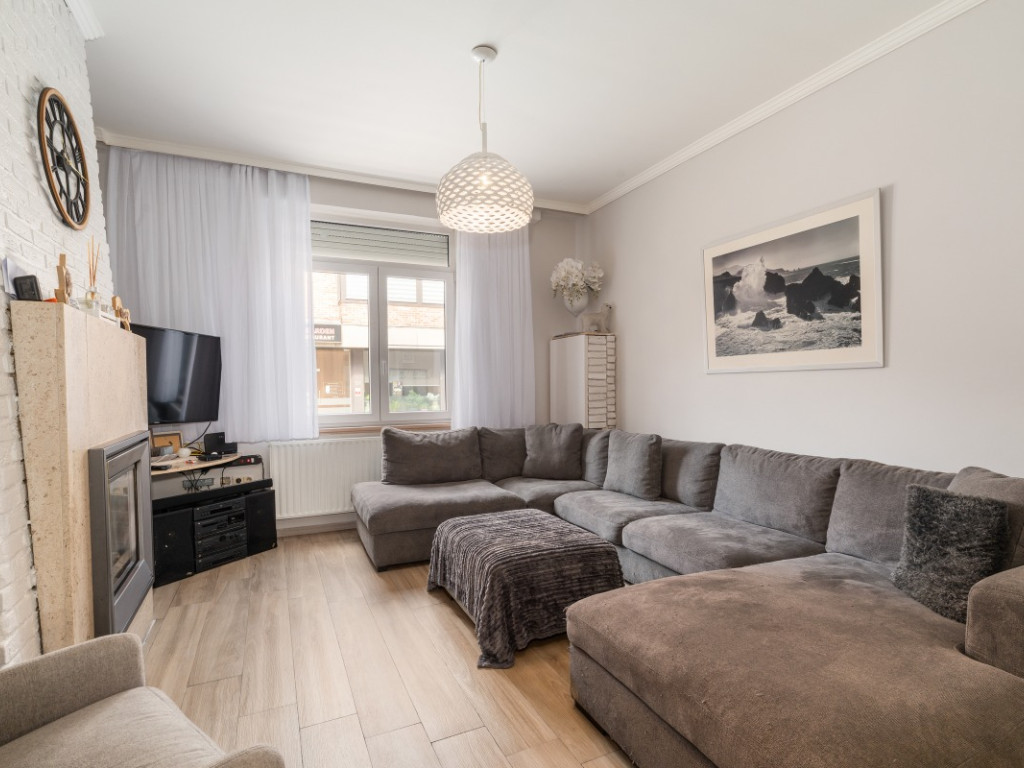 Stationsstraat - 118 - - 9280