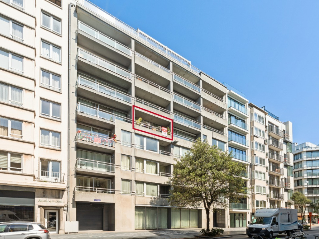 Van Iseghemlaan - 77 - 0402 - 8400