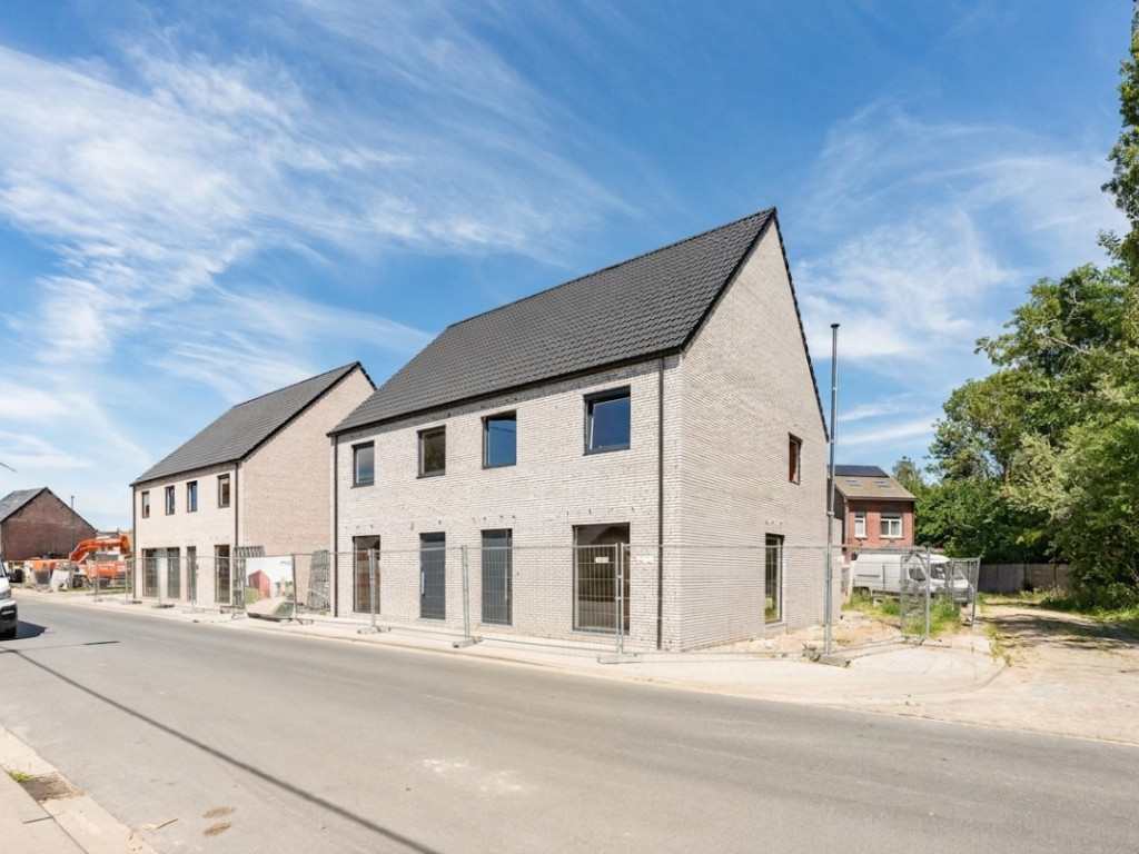 Emiel Vanderveldestraat - 134 - - L05 - 2830