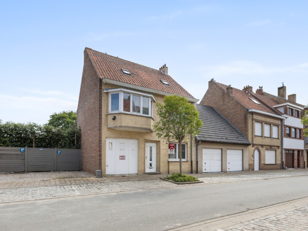 Ambachtstraat - 40 - - 8660