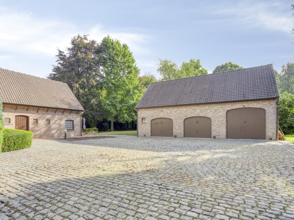 Eegalstraat - 26 - - 8570