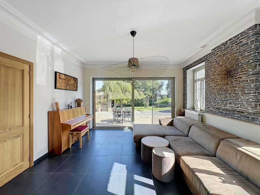 Rue du Tambour - 80 - - 4540