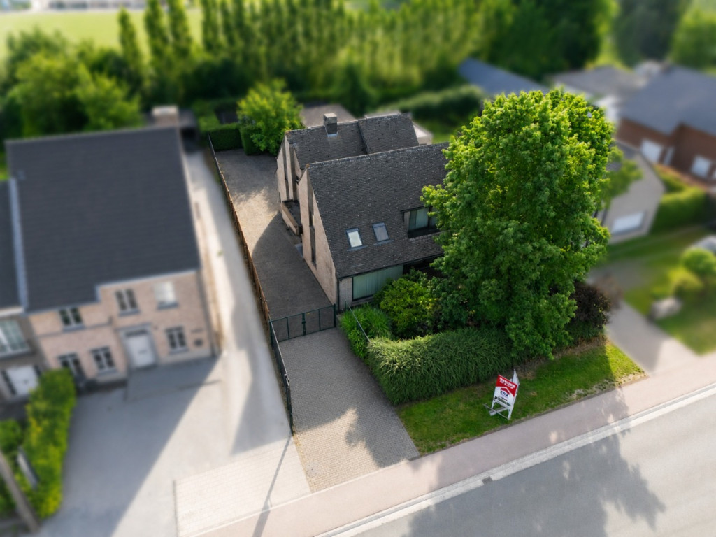 Hoogstraat - 142 - - 9340