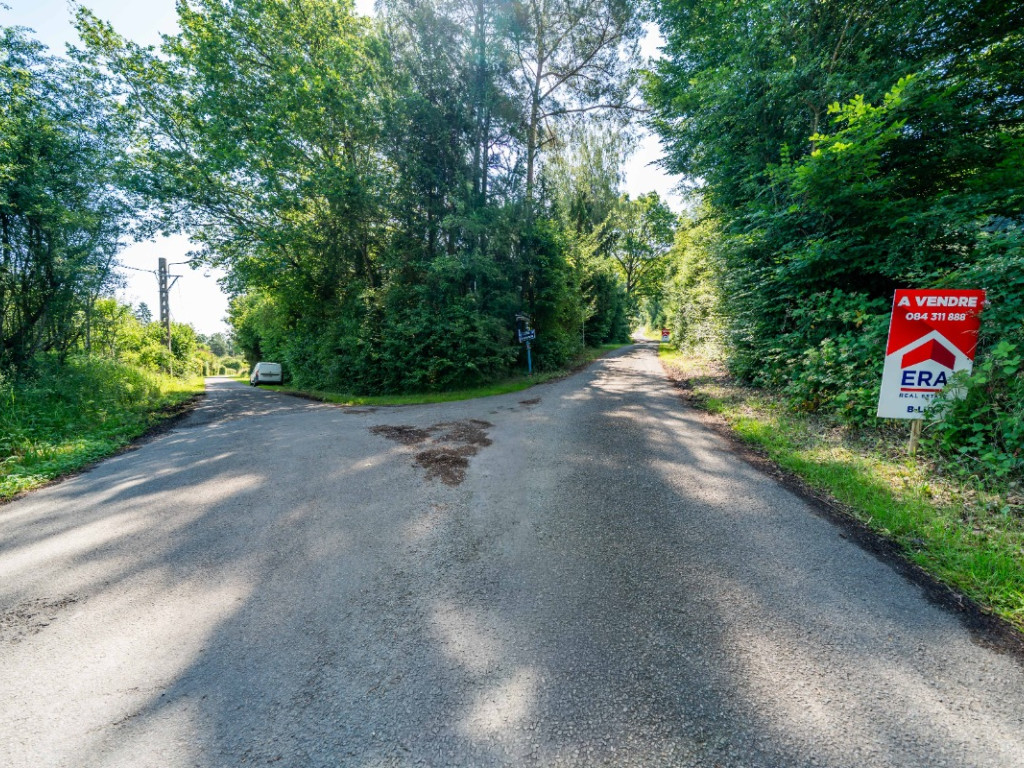 Rue Cheyeneux - 207A - - 6990