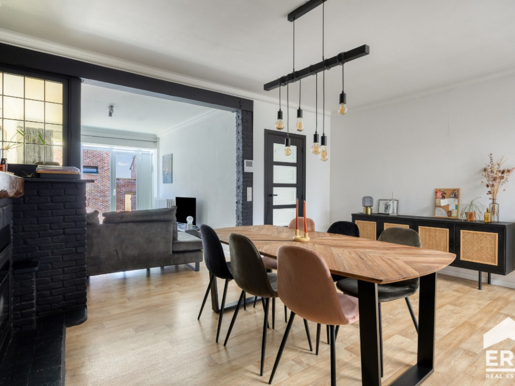 Hovestraat - 70 - - 2370