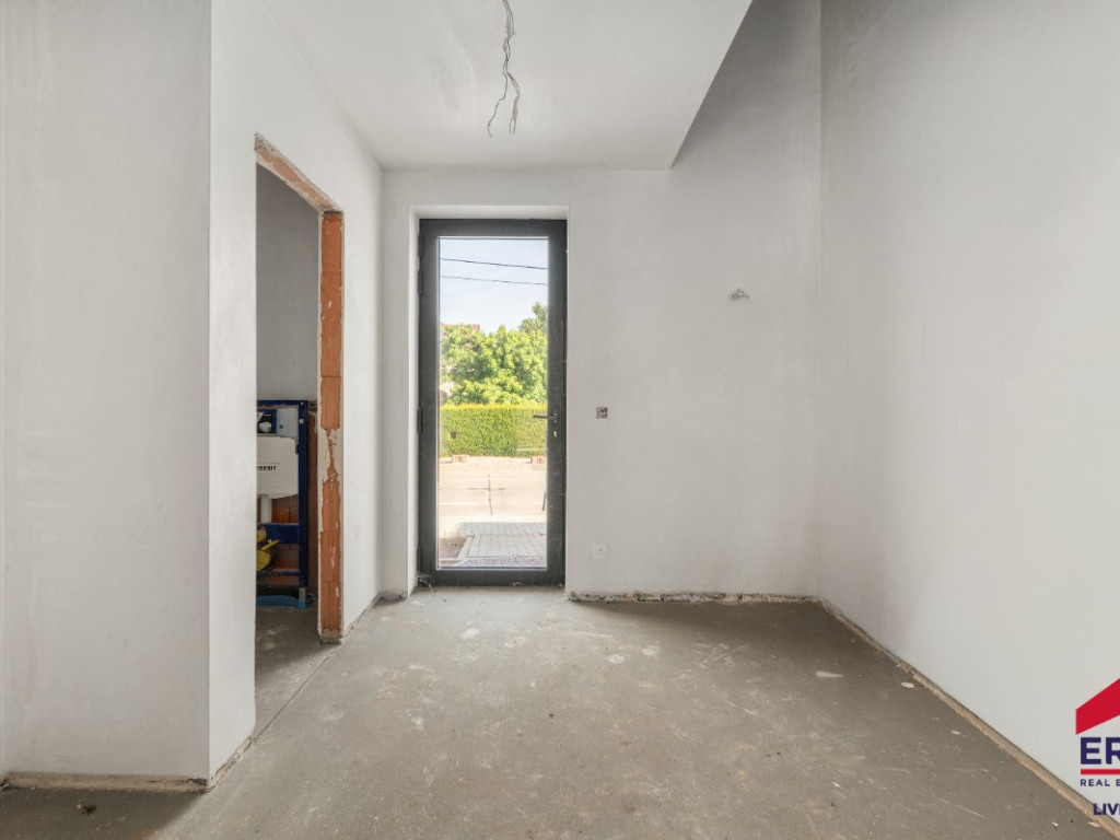 Eigenstraat - 100 - - 9450