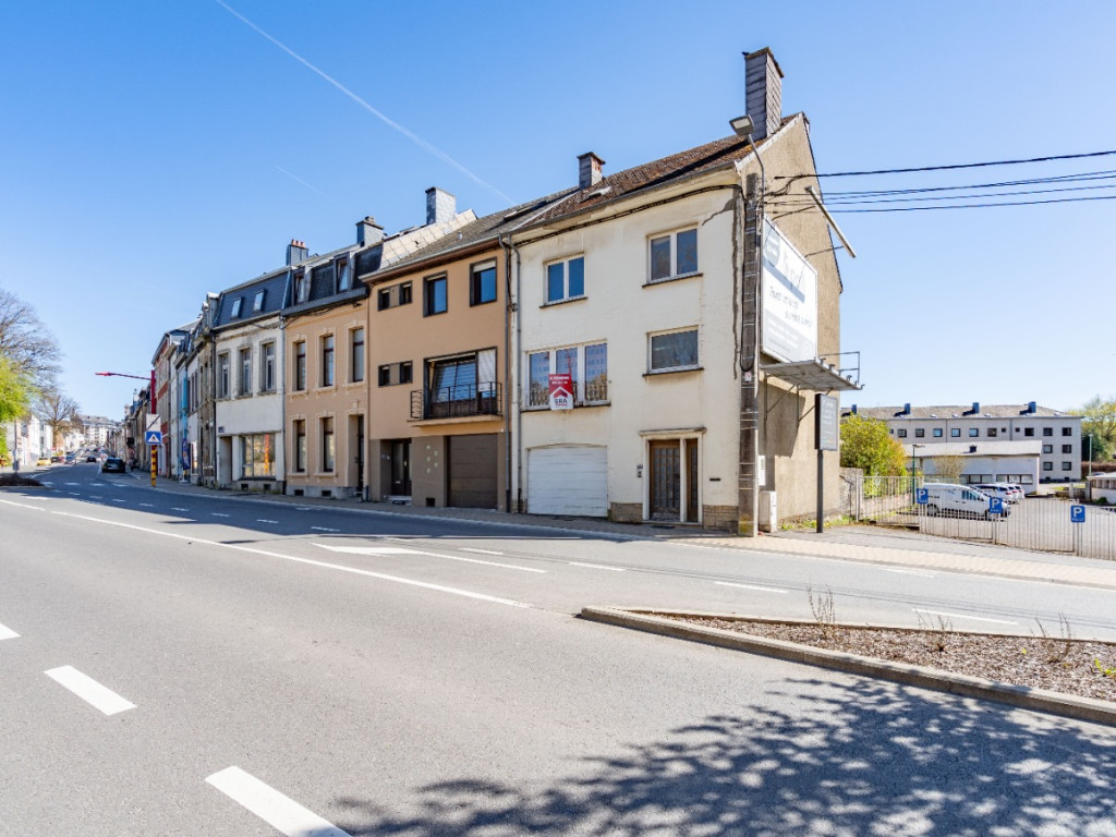 Rue de Neufchâteau - 124 - - 6700