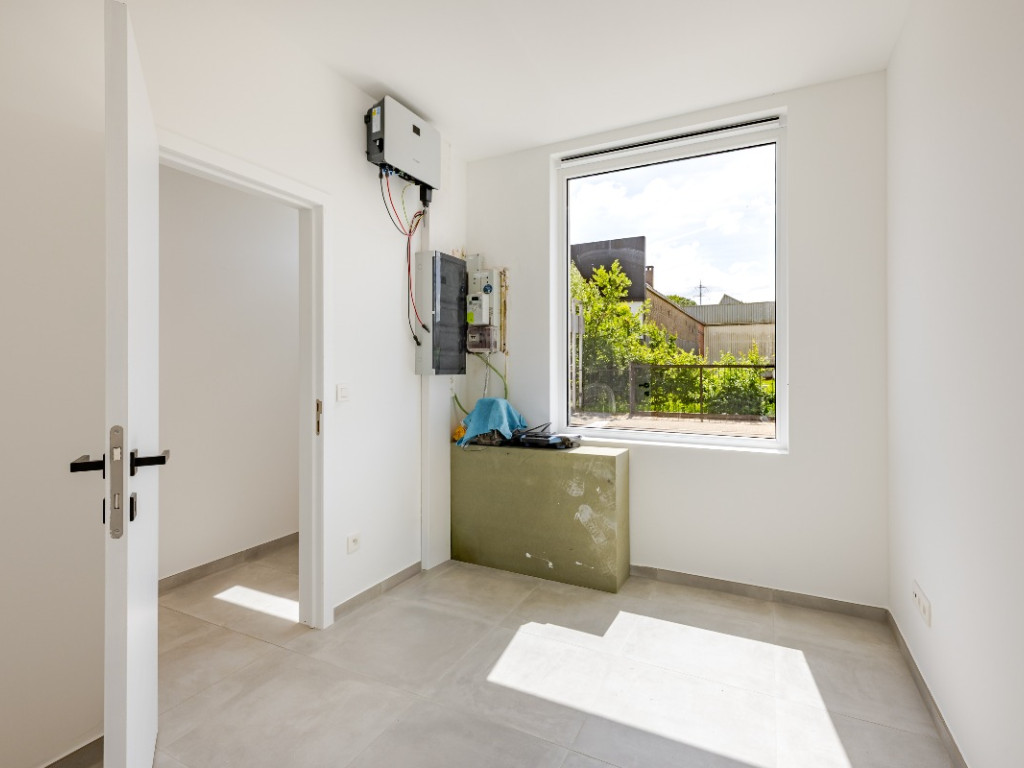 Kroonstraat - 28 - - 9900