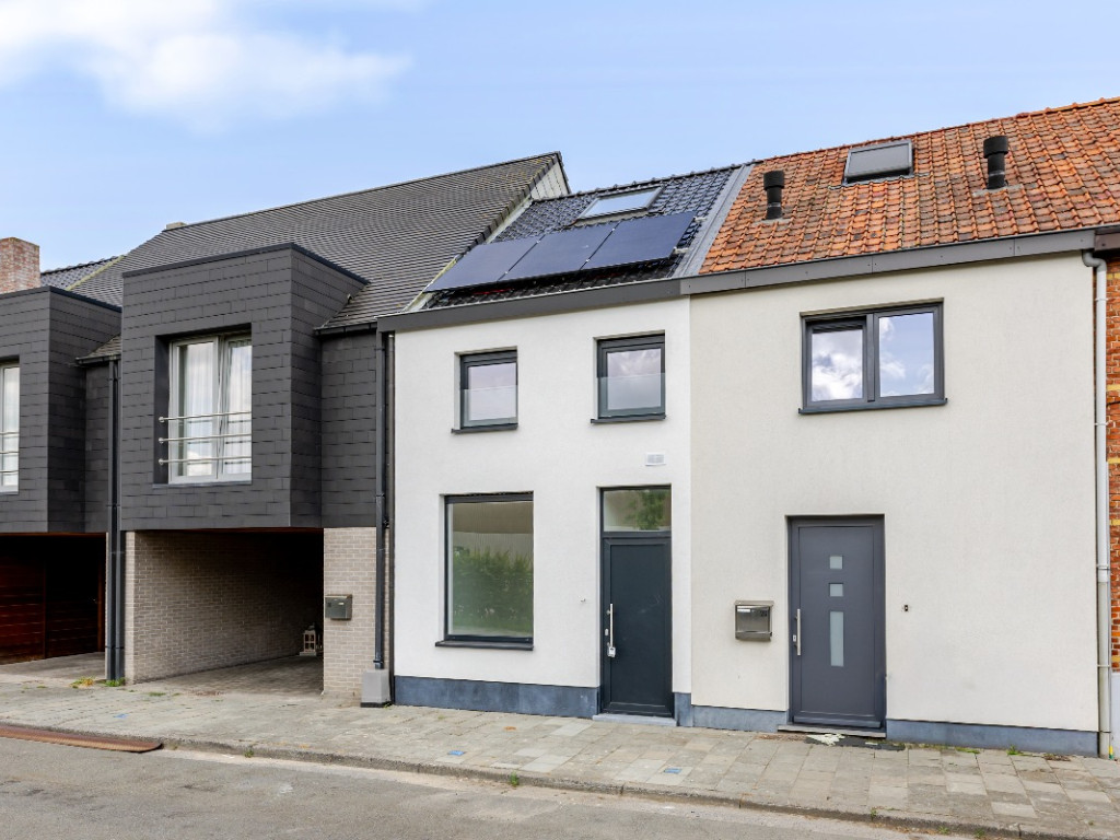 Kroonstraat - 28 - - 9900