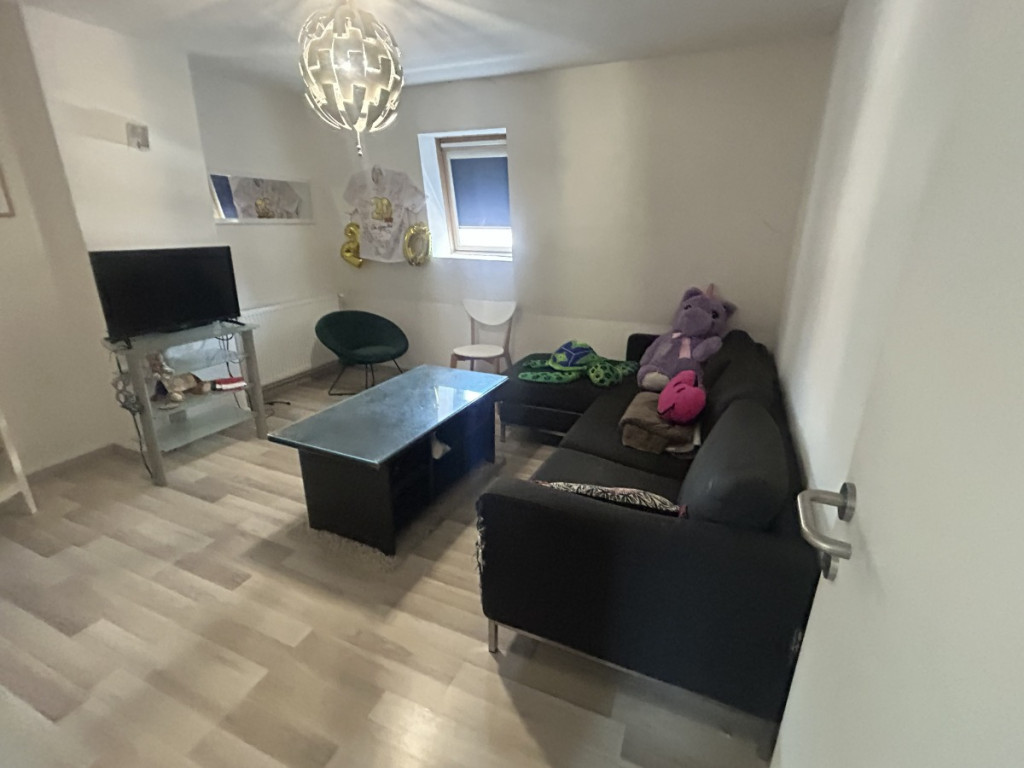 Rue Neuve - 62 - - 7780