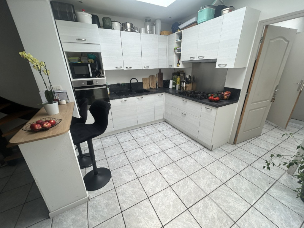 Rue Neuve - 62 - - 7780