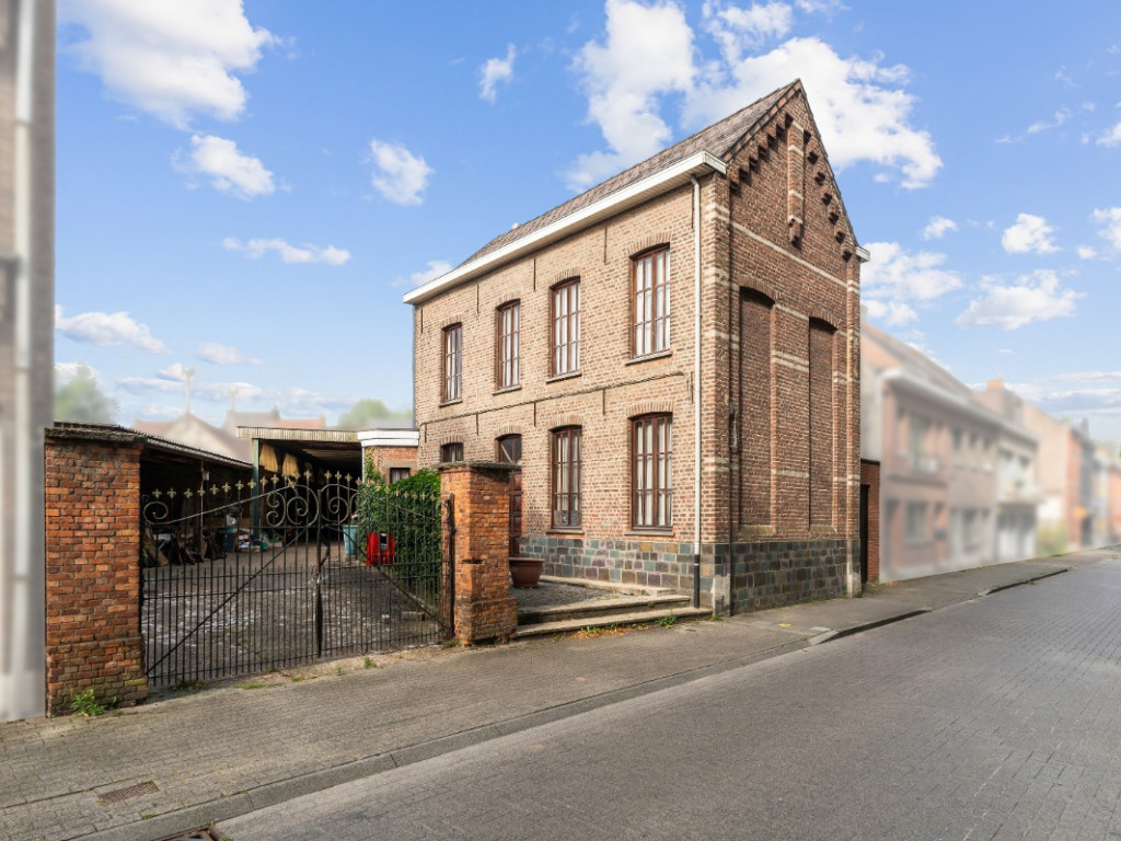 Langestraat - 29 - - 9300