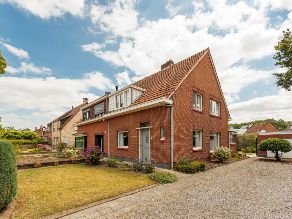Zilverberkenlei - 84 - - 2960
